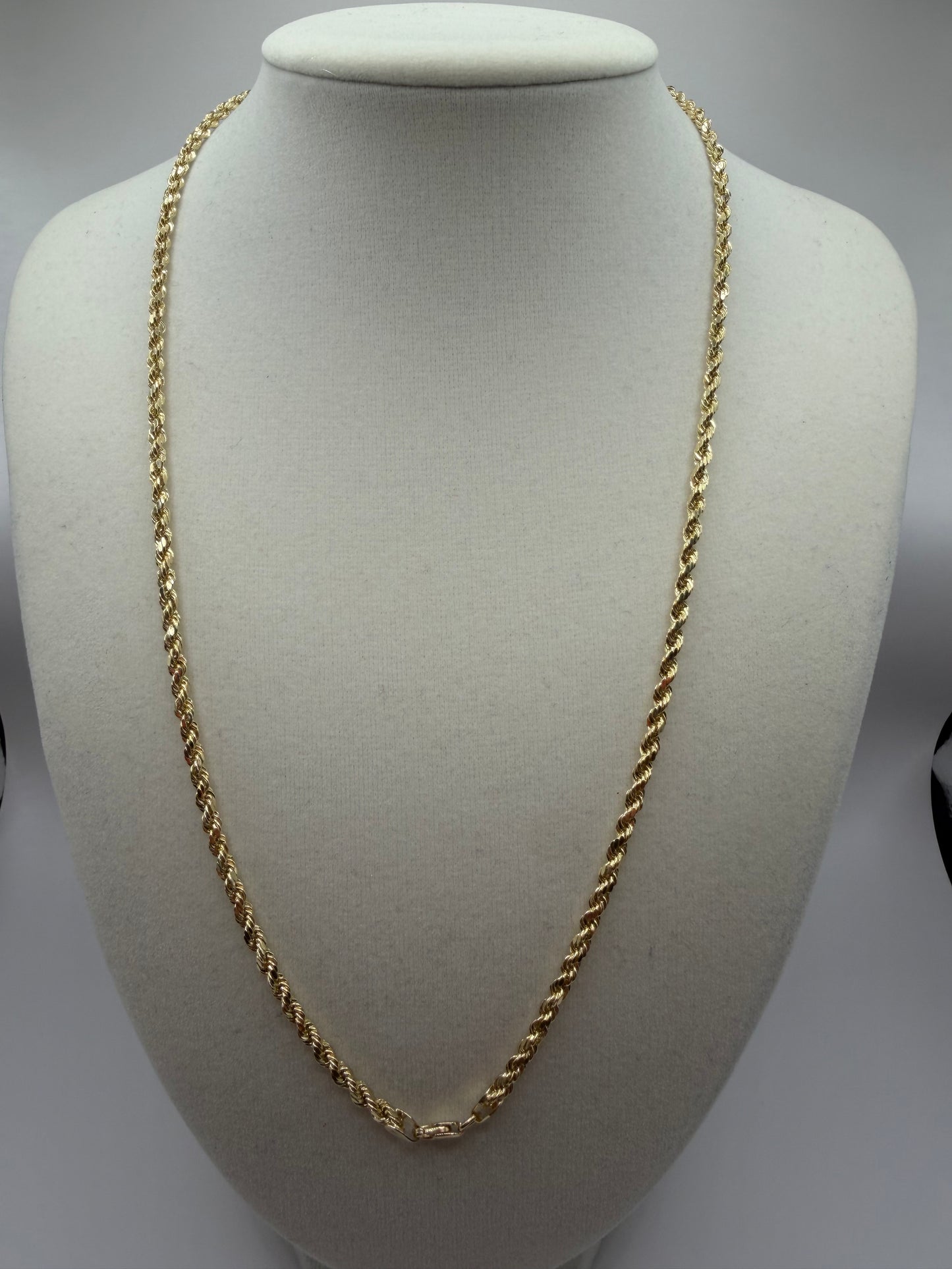 "Cadena tipo cuerda(rope chain) en oro de 14k - 20 pulgadas"