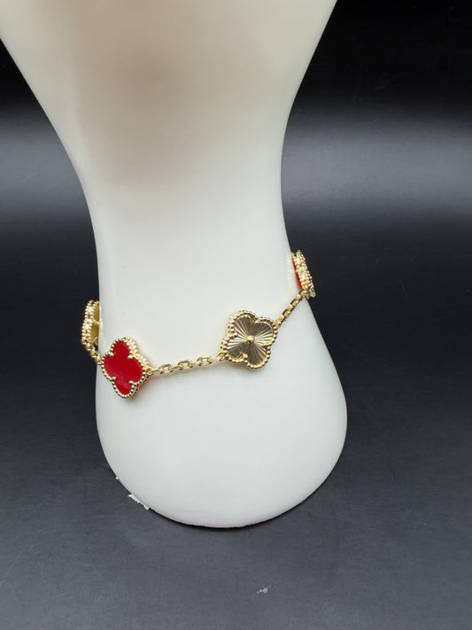 Pulsera elaborada en plata 925 con baño en oro de 14k